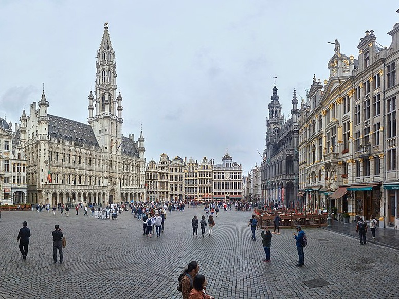  The Grand Place