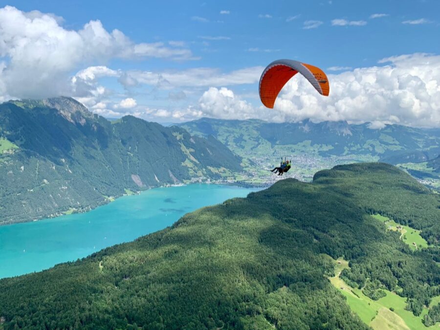  Paragliding